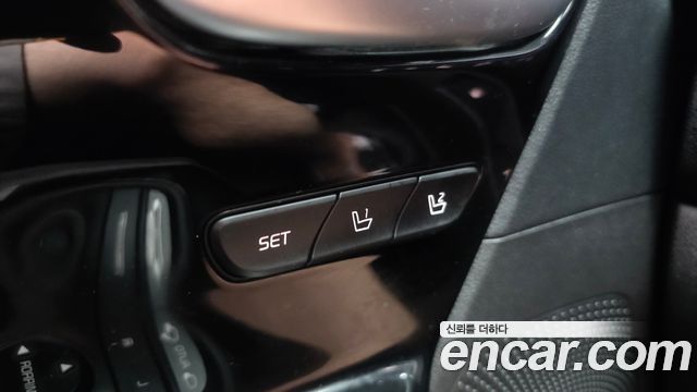 Kia Niro 1.6 HEV Noblesse Special 2020 — фото 31