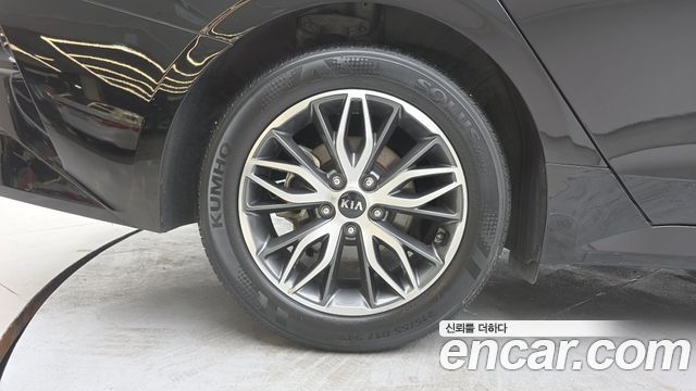 Kia K5 (III) 2.0 Prestige 2020 — фото 5