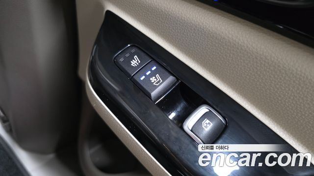 Kia Carnival (IV) Gasoline 7-Seater Hi-Limousine Signature 2021 — фото 29