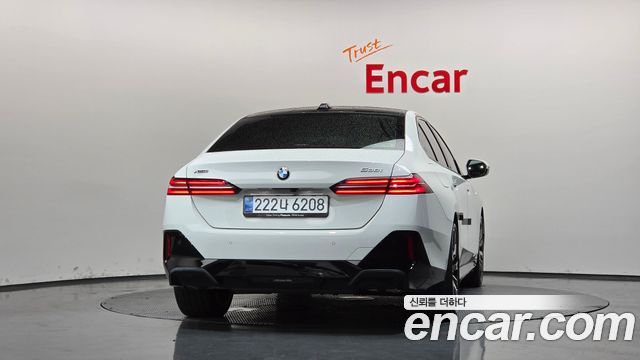 BMW 5 Series (G60) 530i xDrive M Sport 2025 — фото 4