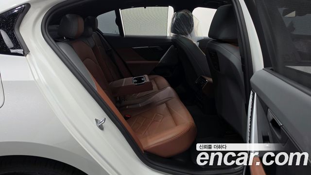 BMW 5 Series (G60) 530i xDrive M Sport 2025 — фото 11
