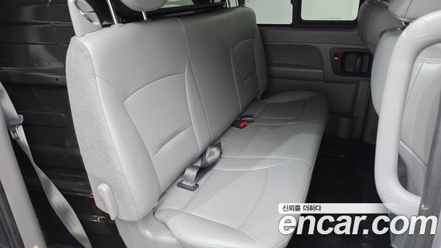 Hyundai Grand Starex Van 5-Seater Modern 2021 — фото 12