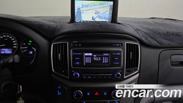 Hyundai Grand Starex Van 5-Seater Modern 2021 — фото 15