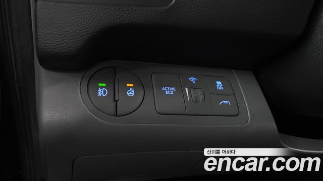 Hyundai Grand Starex Van 5-Seater Modern 2021 — фото 18