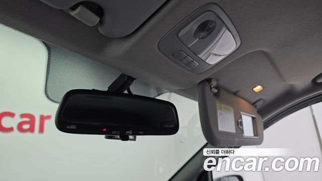Hyundai Grand Starex Van 5-Seater Modern 2021 — фото 19