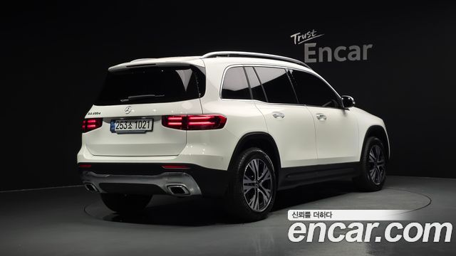 Mercedes-Benz GLB-Class (X247) GLB200 d 2024 — фото 2