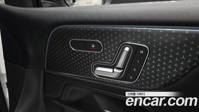 Mercedes-Benz GLB-Class (X247) GLB200 d 2024 — фото 22
