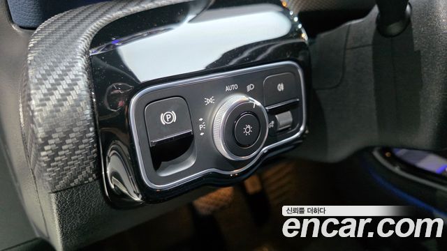 Mercedes-Benz A-Class (W177) A220 Hatchback 2020 — фото 12