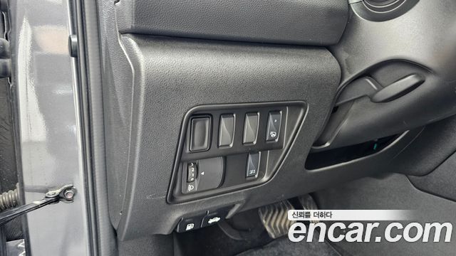 Renault Korea QM6 2.0 LPe RE 2WD 2021 — фото 18
