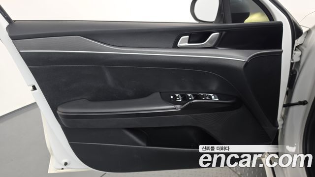 Kia K5 Hybrid (III) Trendy 2020 — фото 24