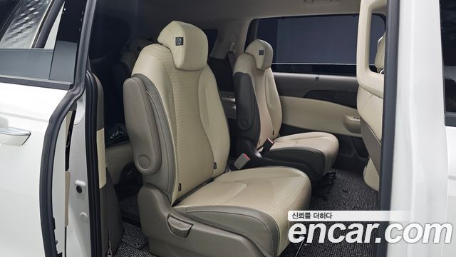 Kia Carnival (IV) HEV 9seater Signature 2024 — фото 11