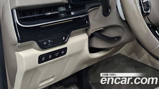 Kia Carnival (IV) HEV 9seater Signature 2024 — фото 15