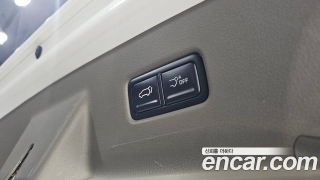 Kia Carnival (IV) HEV 9seater Signature 2024 — фото 17