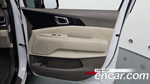 Kia Carnival (IV) HEV 9seater Signature 2024 — фото 24