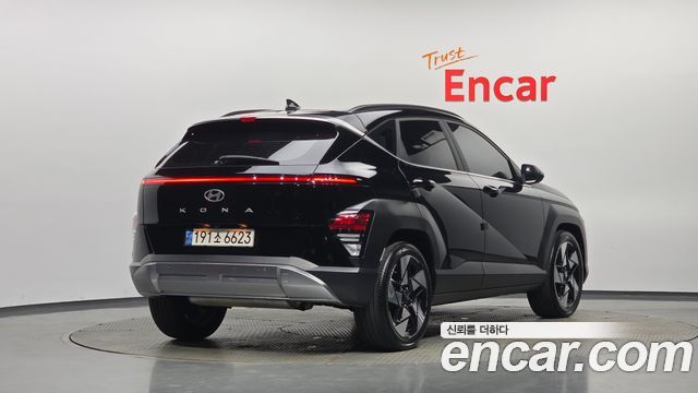 Hyundai Kona (SX2) Gasoline 2.0 2WD Inspiration 2023 — фото 2