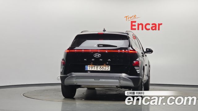 Hyundai Kona (SX2) Gasoline 2.0 2WD Inspiration 2023 — фото 4
