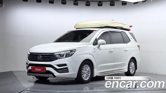 KG Mobility (SsangYong) Korando Turismo 4WD TX 9-seater