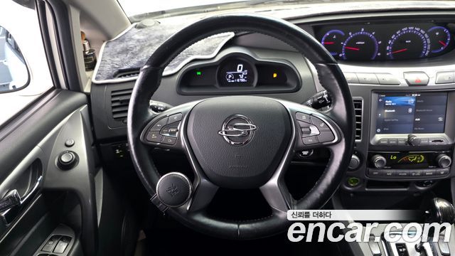 KG Mobility (SsangYong) Korando Turismo 4WD TX 9-seater 2018 — фото 13