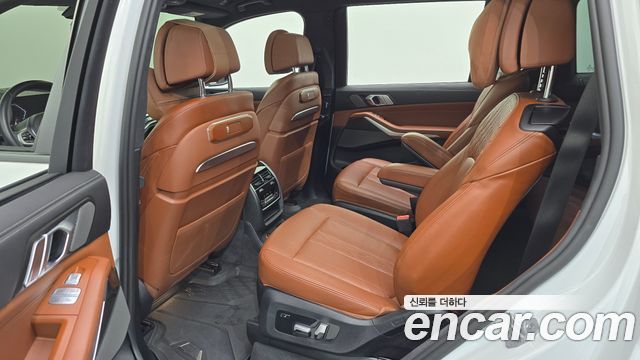 BMW X7 (G07) xDrive 40i M Sport 6STR 2025 — фото 11