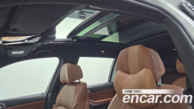 BMW X7 (G07) xDrive 40i M Sport 6STR 2025 — фото 17
