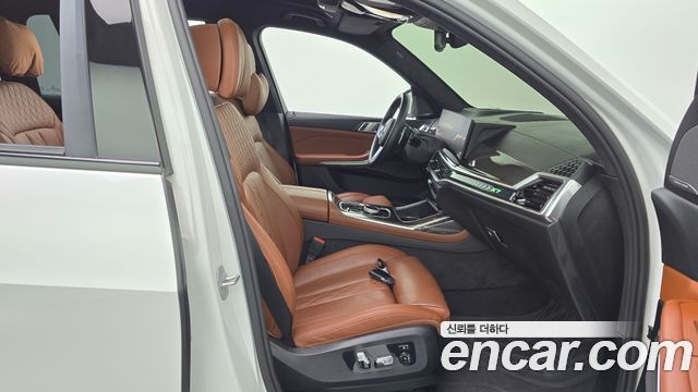 BMW X7 (G07) xDrive 40i M Sport 6STR 2025 — фото 26
