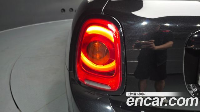MINI Cooper 5Door Black Suit Edition 3rd 2016 — фото 29