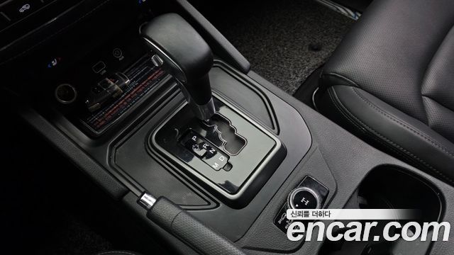 KG Mobility (SsangYong) Rexton Sports Khan Diesel 2.2 4WD Prestige 2021 — фото 9