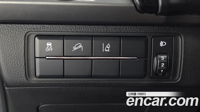 KG Mobility (SsangYong) Rexton Sports Khan Diesel 2.2 4WD Prestige 2021 — фото 13
