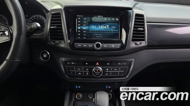 KG Mobility (SsangYong) Rexton Sports Khan Diesel 2.2 4WD Prestige 2021 — фото 17
