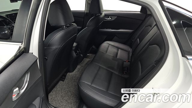 Kia K3 Prestige 2019 — фото 11