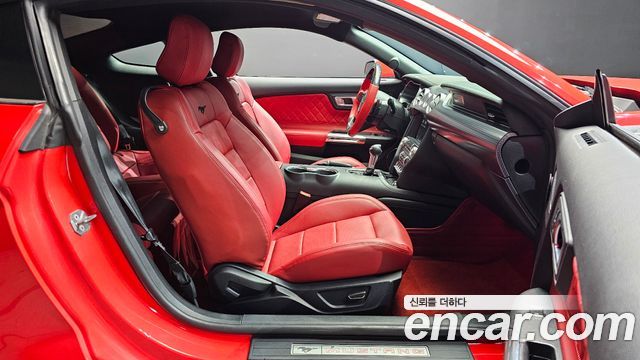 Ford Mustang GT Coupe 2019 — фото 12