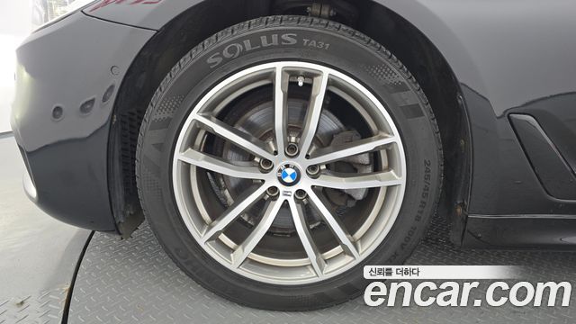 BMW 5 Series (G30) 520d M Sport Package Plus 2017 — фото 5