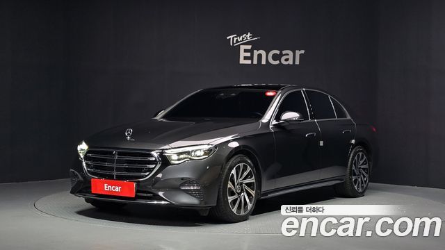 Mercedes-Benz E-Class (W214) E300 4MATIC Exclusive