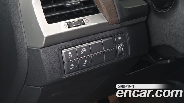 KG Mobility (SsangYong) G4 Rexton Diesel 2.2 2WD Luxury 2018 — фото 15