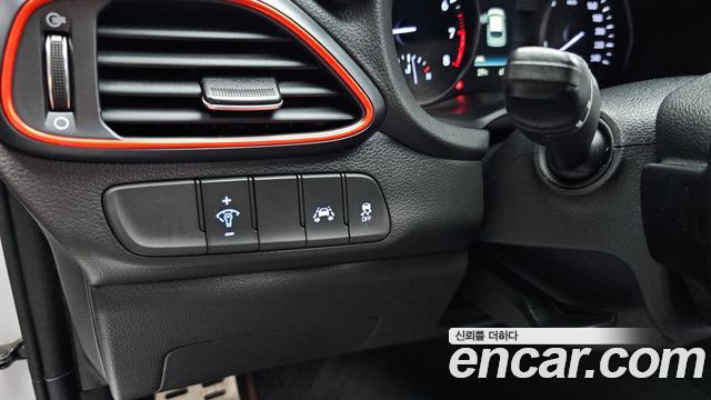 Hyundai i30 (PD) 1.6 Turbo N Line 2019 — фото 32