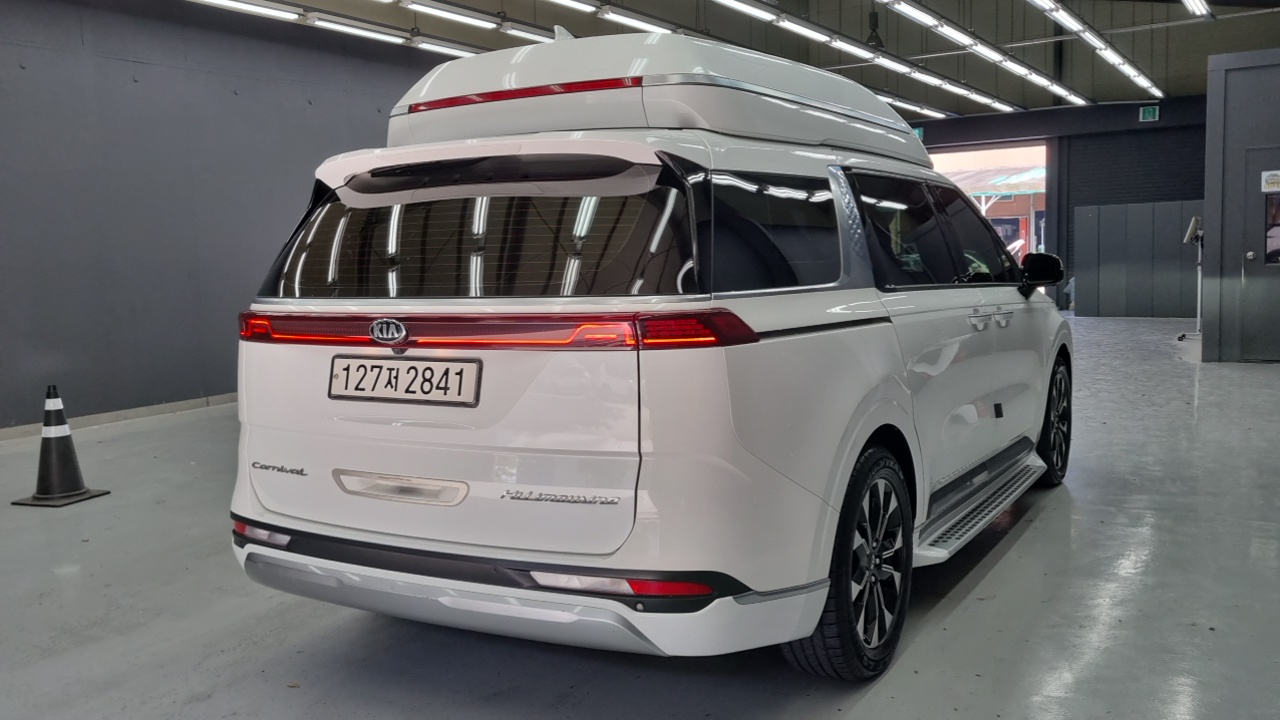 Kia Carnival (IV) Diesel 9-Seater Hi-Limousine Signature 2021 — фото 2