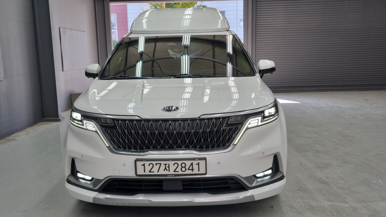 Kia Carnival (IV) Diesel 9-Seater Hi-Limousine Signature 2021 — фото 3