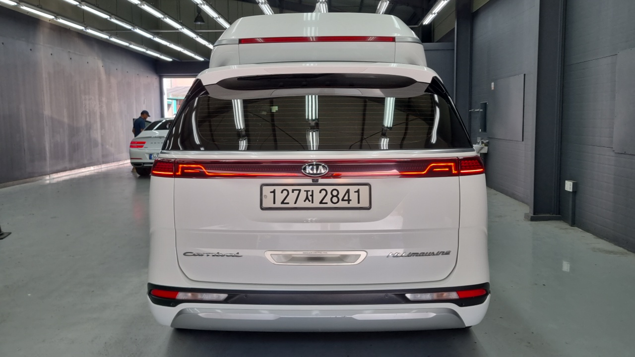 Kia Carnival (IV) Diesel 9-Seater Hi-Limousine Signature 2021 — фото 4