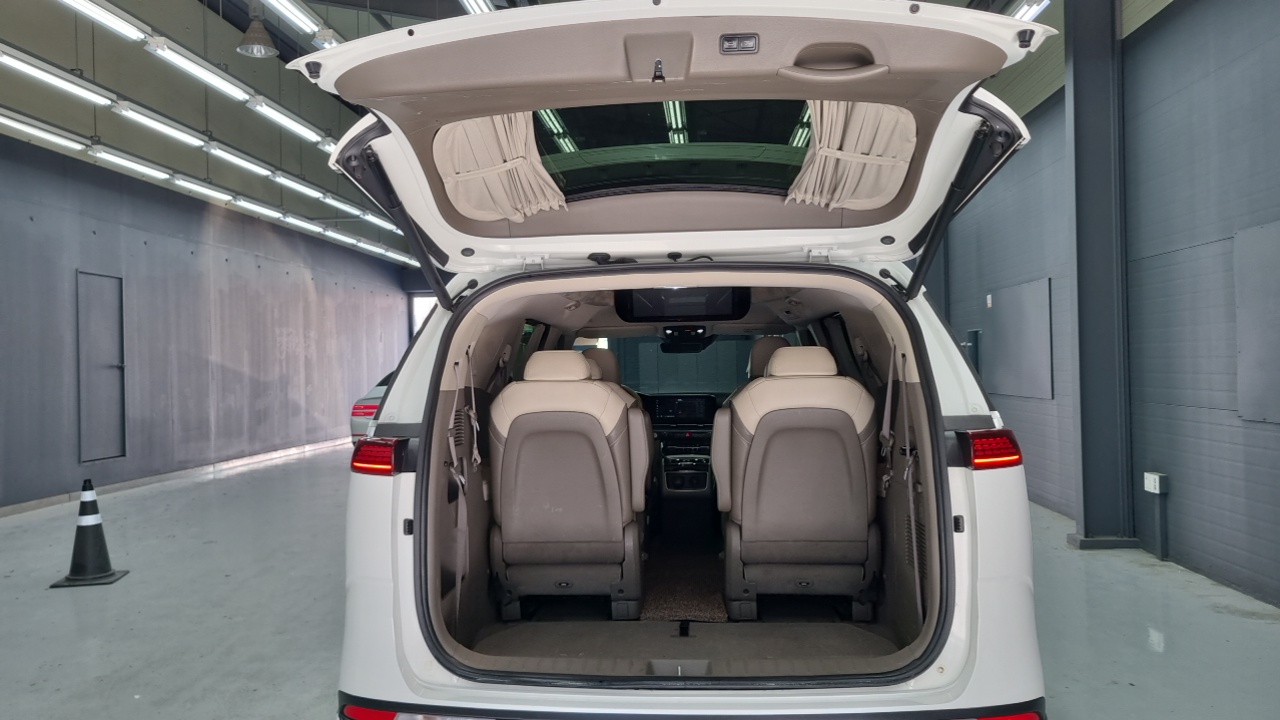 Kia Carnival (IV) Diesel 9-Seater Hi-Limousine Signature 2021 — фото 20