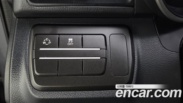 KG Mobility (SsangYong) Tivoli Air Diesel IX 2WD 2018 — фото 13