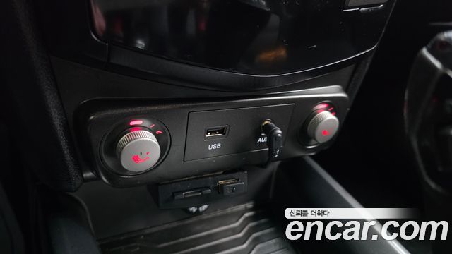 KG Mobility (SsangYong) Tivoli Air Diesel IX 2WD 2018 — фото 18