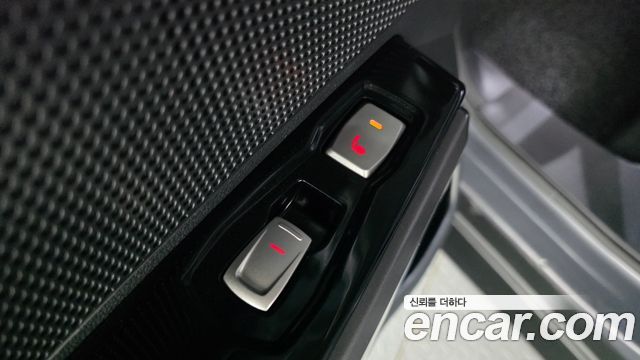 KG Mobility (SsangYong) Tivoli Air Diesel IX 2WD 2018 — фото 19