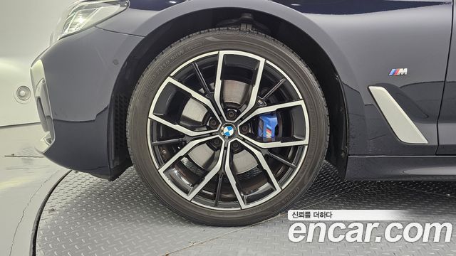 BMW 5 Series (G30) 530i M Sport Package 2022 — фото 5