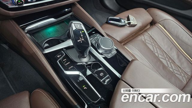 BMW 5 Series (G30) 530i M Sport Package 2022 — фото 9