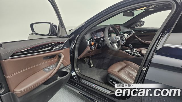 BMW 5 Series (G30) 530i M Sport Package 2022 — фото 10