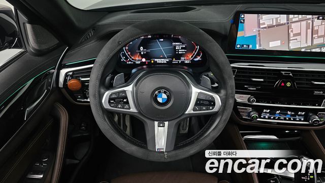 BMW 5 Series (G30) 530i M Sport Package 2022 — фото 13