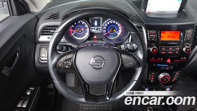 KG Mobility (SsangYong) Tivoli VX 2WD 2017 — фото 13