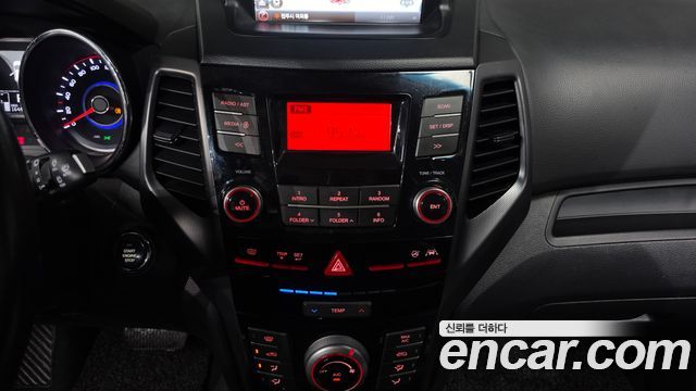 KG Mobility (SsangYong) Tivoli VX 2WD 2017 — фото 14