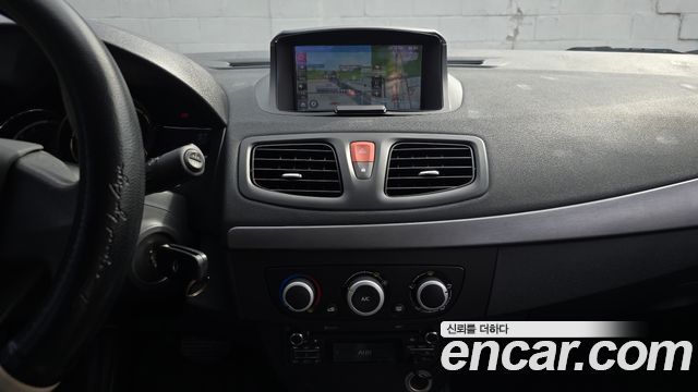 Renault Korea SM3 Neo SE 2017 — фото 14