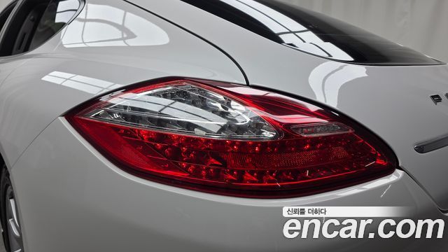 Porsche Panamera 3.6 AWD 970 2012 — фото 23